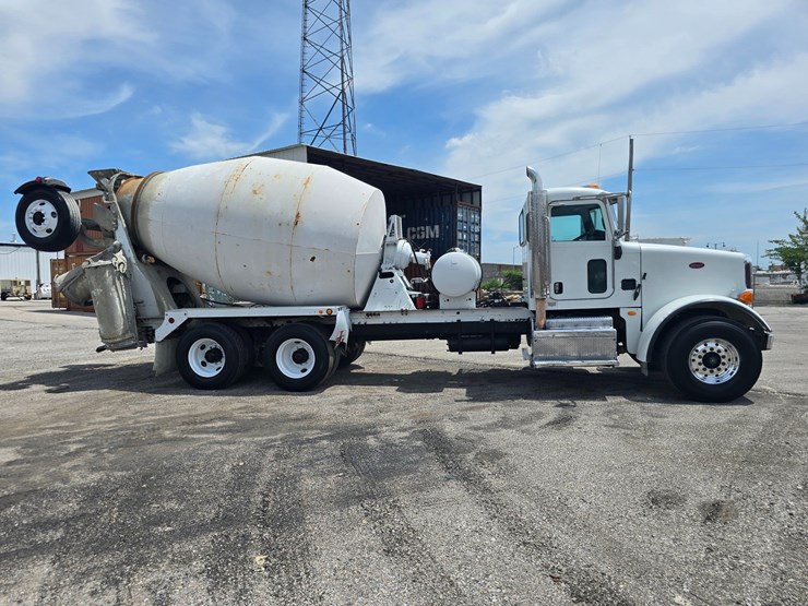 2014-peterbilt-365-image-35