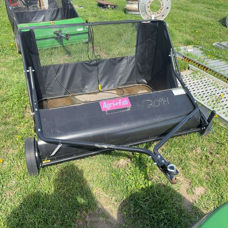 Agri-Fab 52" lawn sweep (NEW)