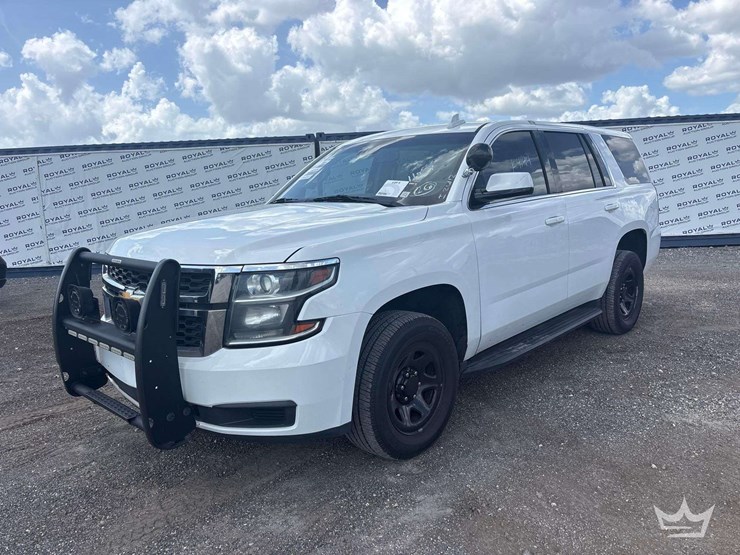 2019-chevrolet-tahoe-image-1