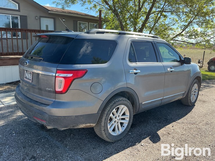 2014-ford-explorer-xlt-image-5