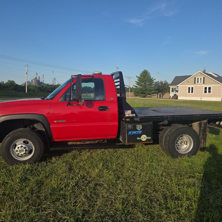 2001 Chevrolet 3500 regular cab dually flatbed pickup