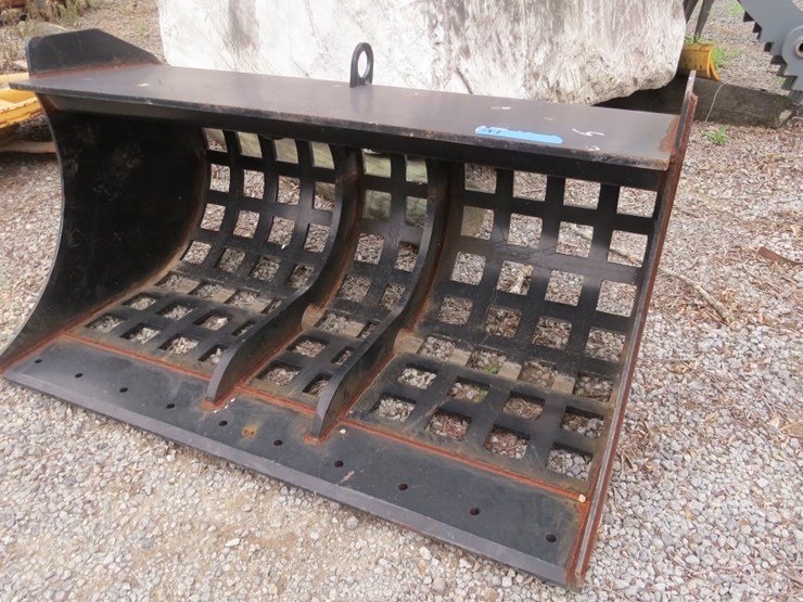 60"-bucket-image-1