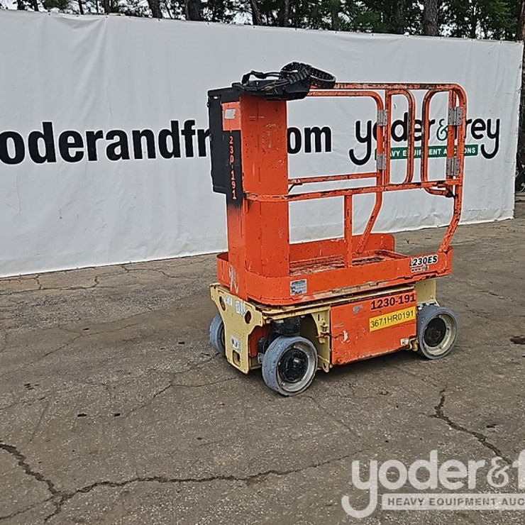 2016 JLG 1230ES