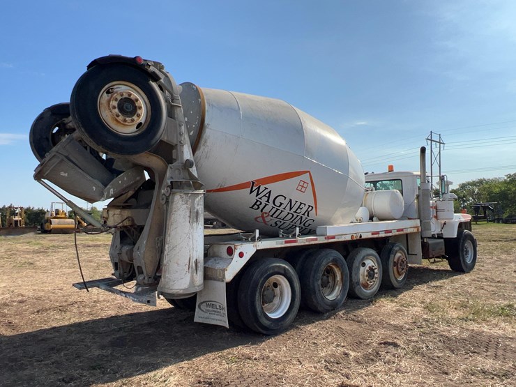2001-mack-rd690s-image-6