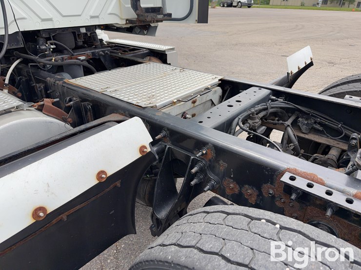 2015-international-prostar-image-15