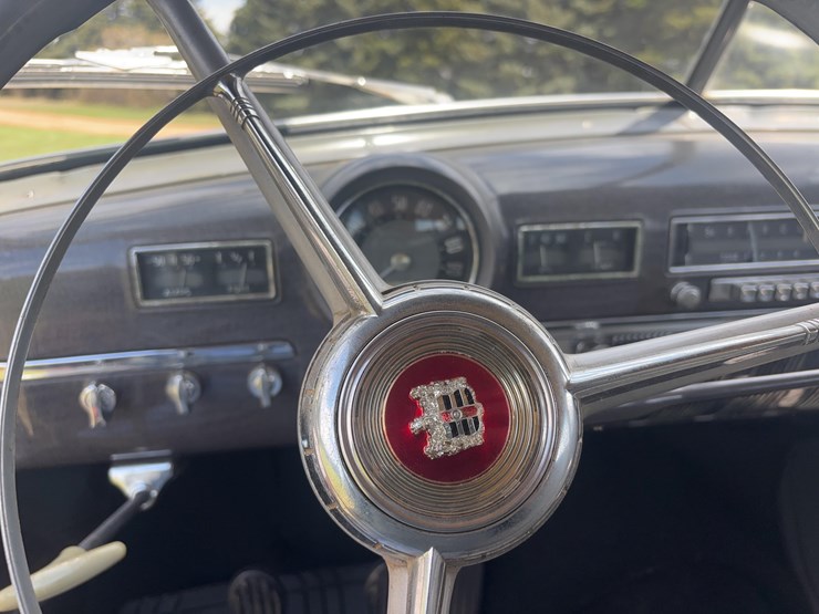 1952-dodge-meadowbrook-image-21