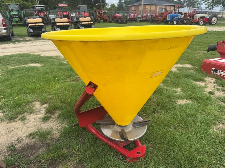 cosmo-3-point-fertilizer-spreader-p-model-image-4