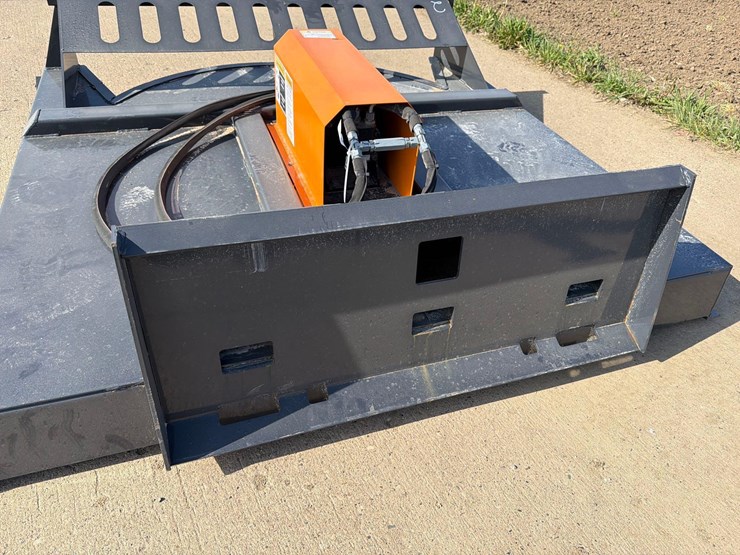 2025-wolverine-skidloader-72”-whirly-mower-image-5