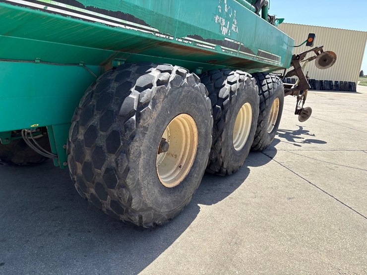 houle-7300-manure-tanker-image-55