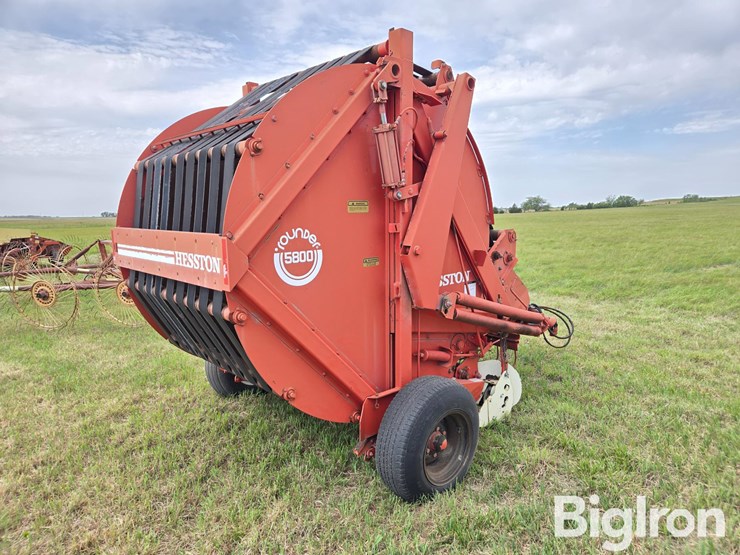 hesston-5800-image-5