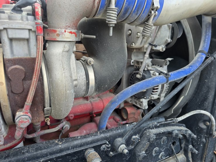 2013-peterbilt-388-image-54