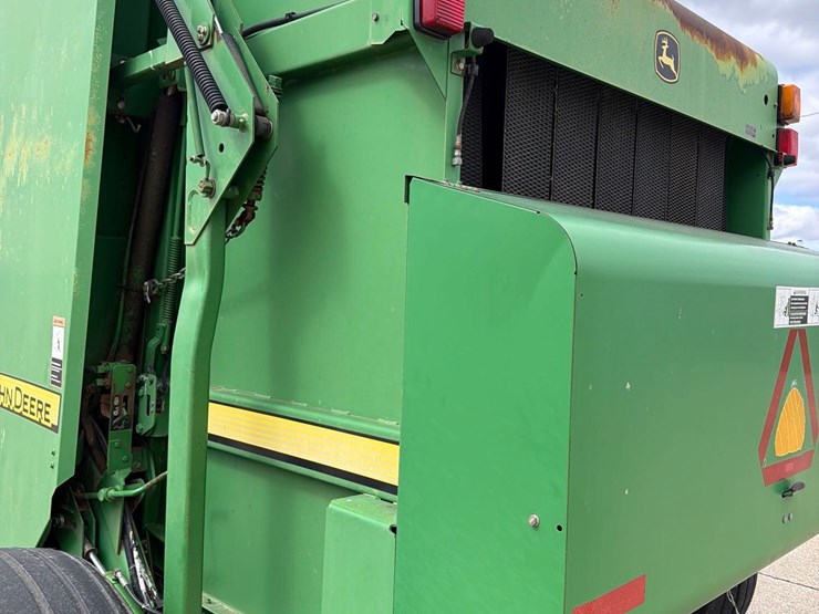 john-deere-568-image-7