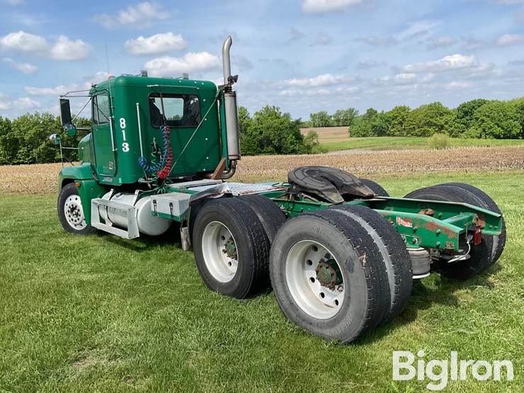 1994-freightliner-fld120-image-7