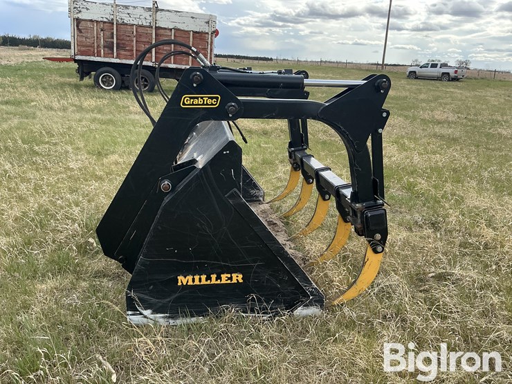jcb-tm220-image-4