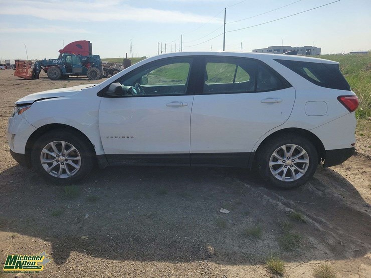 2018-chevrolet-equinox-image-2