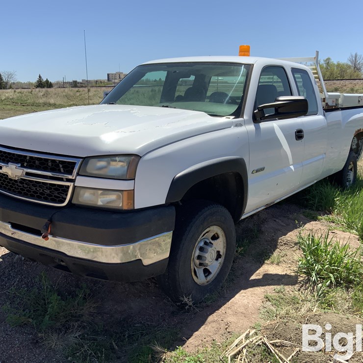 2006 CHEVROLET 3500
