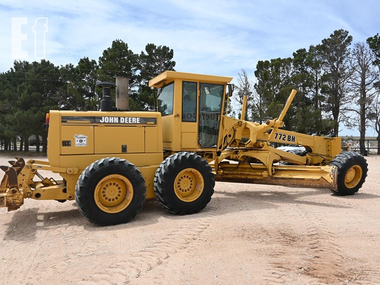 1996-deere-772bh-image-12