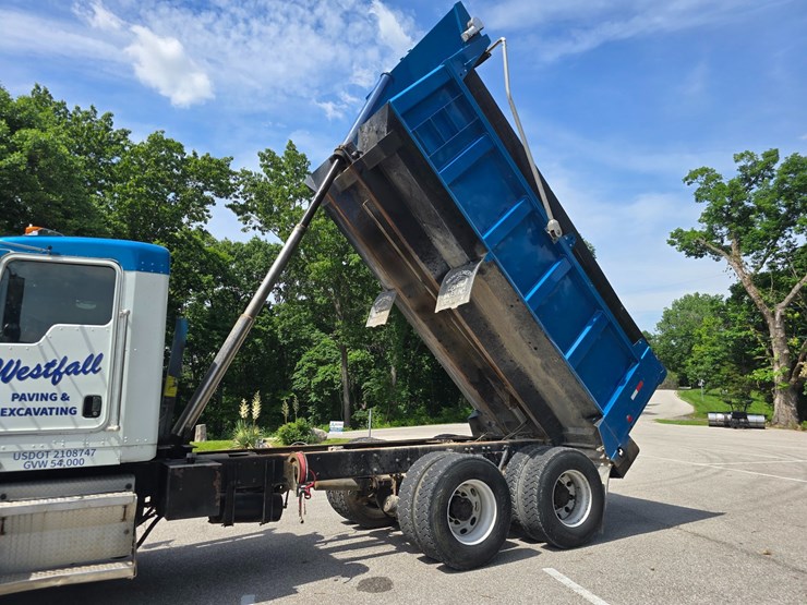 2003-kenworth-t800-image-36