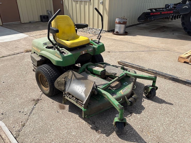 john-deere-f687-image-2