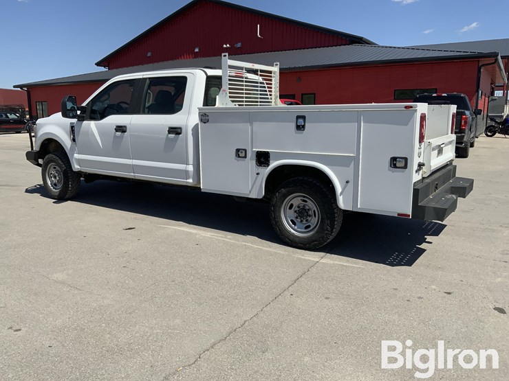 2021-ford-f250-xl-image-7