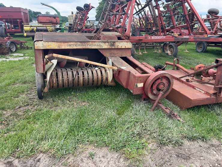 case-ih-430-image-1