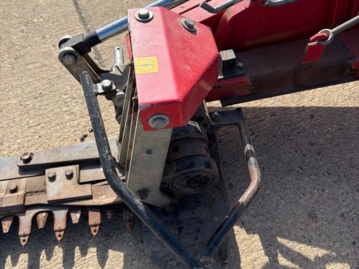 farm-king-9ft-sickle-mower-image-12