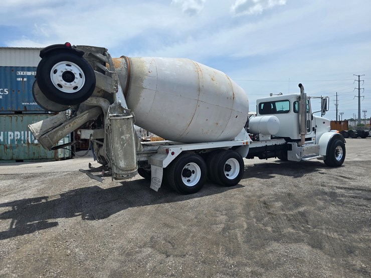 2014-peterbilt-365-image-28