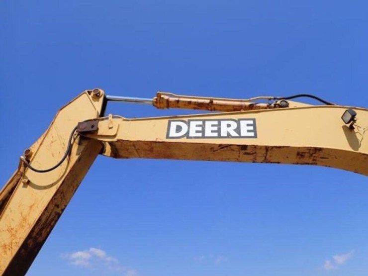 2004-deere-270c-lc-image-23