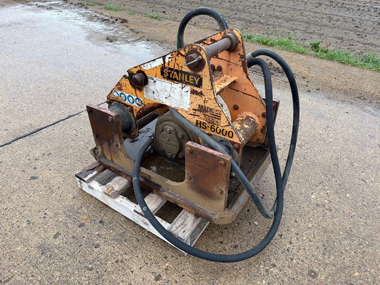 caterpillar-307c-image-4