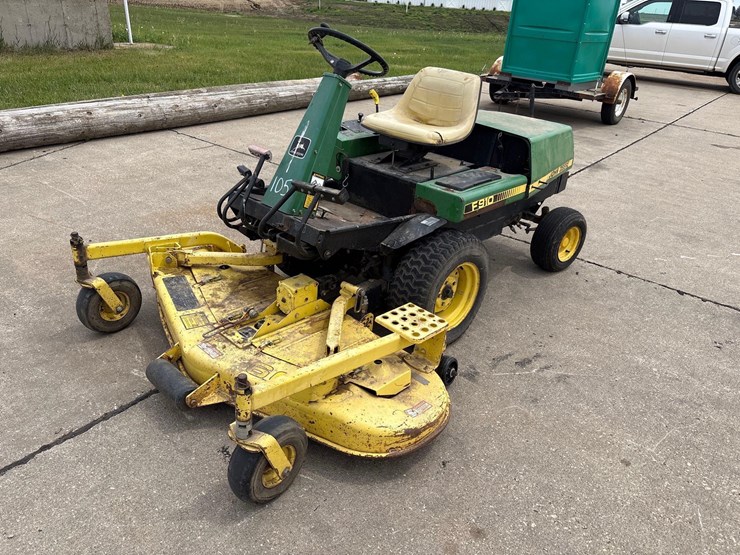 john-deere-f910-image-1