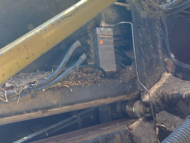 2001-new-holland-bb940s-image-22