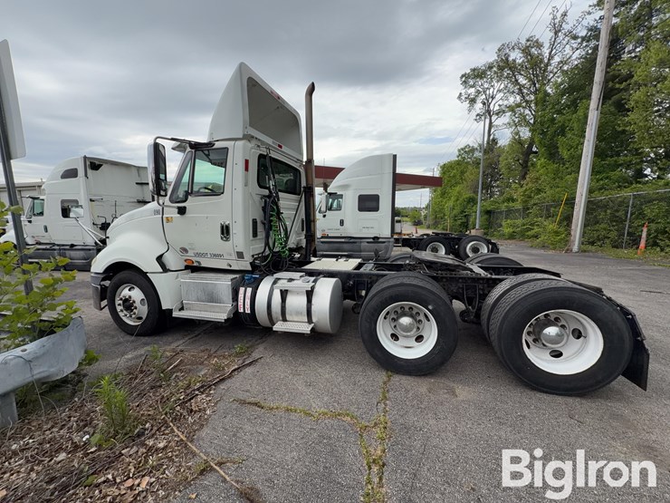 2015-international-prostar-image-8