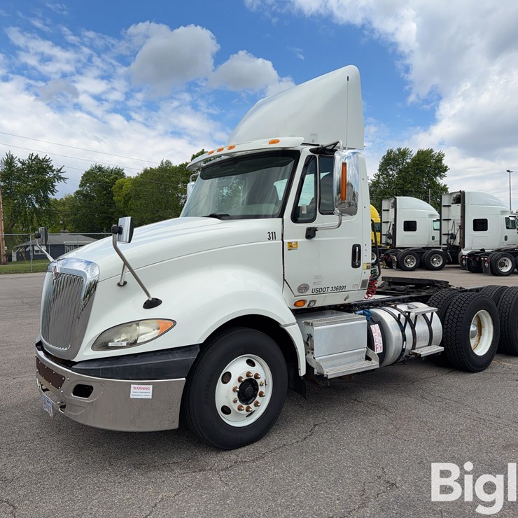 2016 INTERNATIONAL PROSTAR