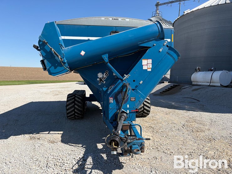 kinze-1050-image-2