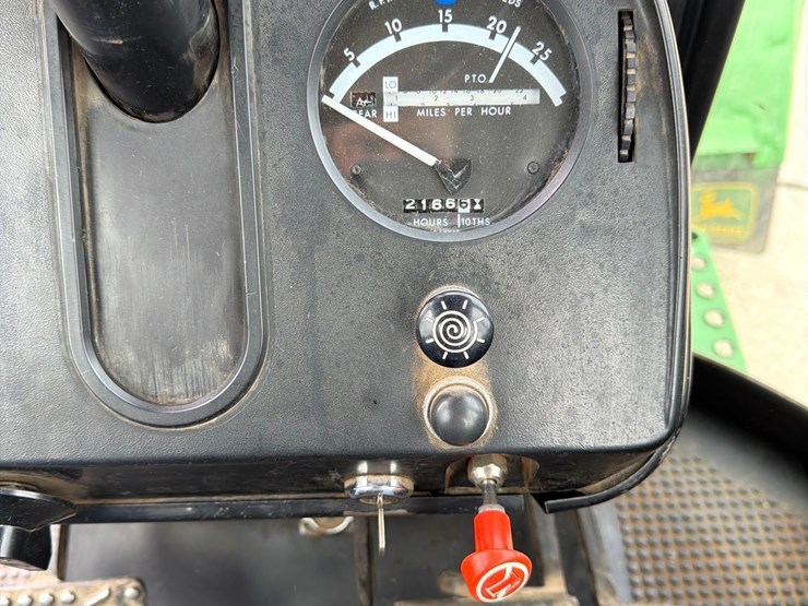john-deere-4430-image-38