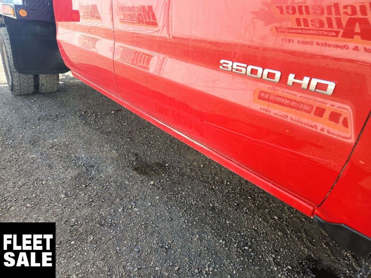 2019-chevrolet-silverado-3500hd-image-32