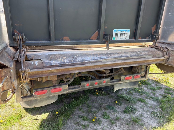 1976-bobc-30ft-live-bottom-semi-silage-trailer-image-36