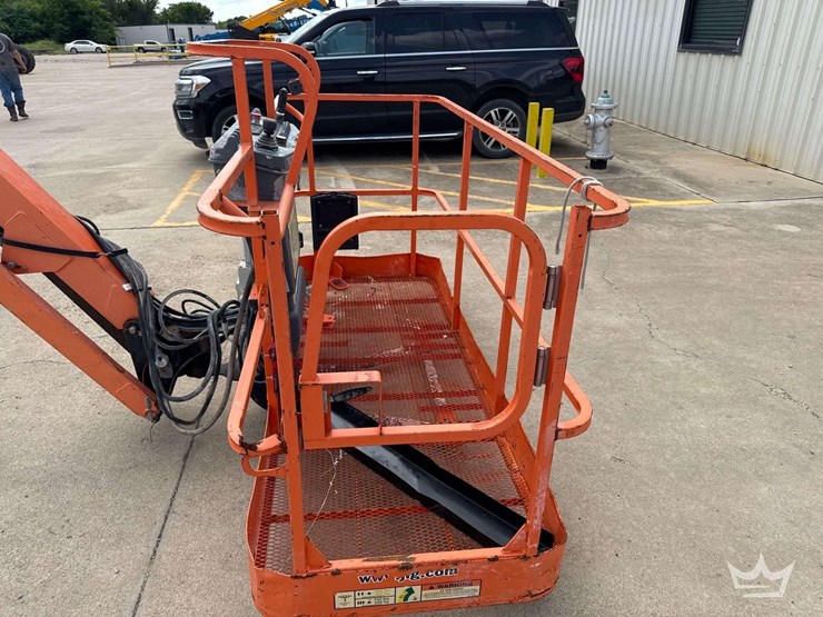 2013-jlg-860sj-image-26
