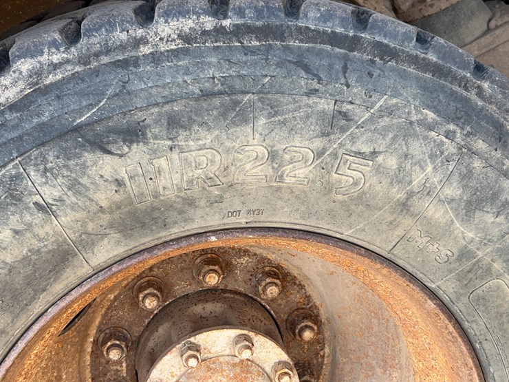 1996-ford-lt9000-image-57