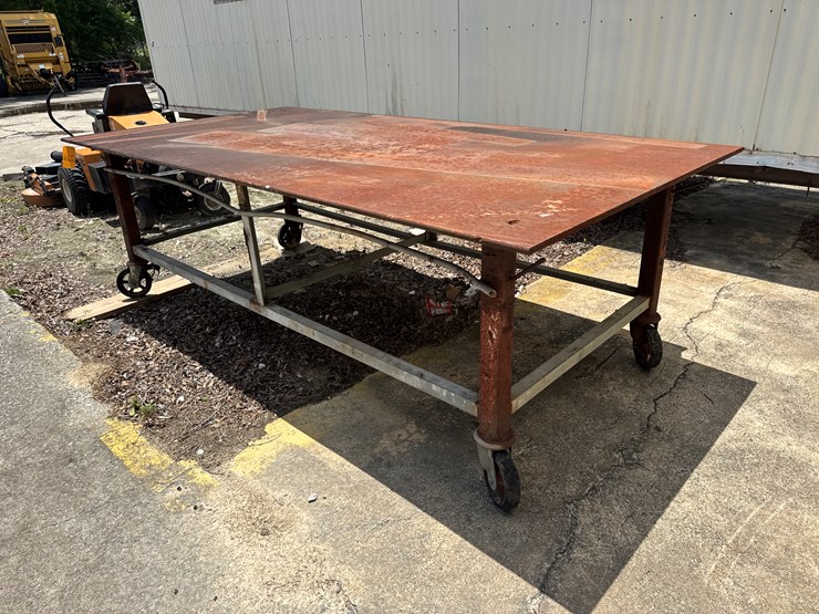 steel-work-table-on-wheels-5'-x-10'-x-3/4"-image-4