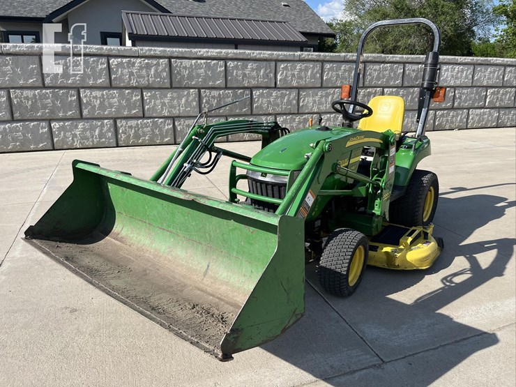 2009-john-deere-2305-image-3