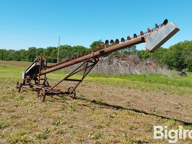john-deere-25-image-7