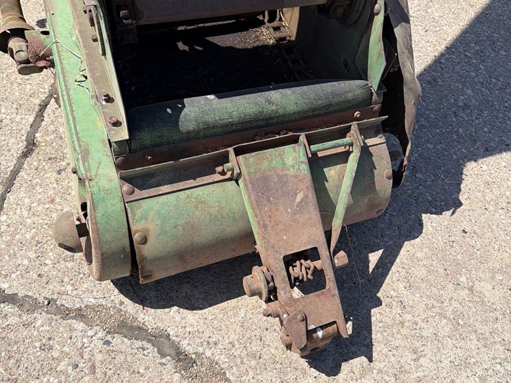 john-deere-350-image-5