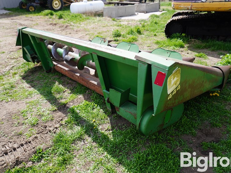 john-deere-444-image-5