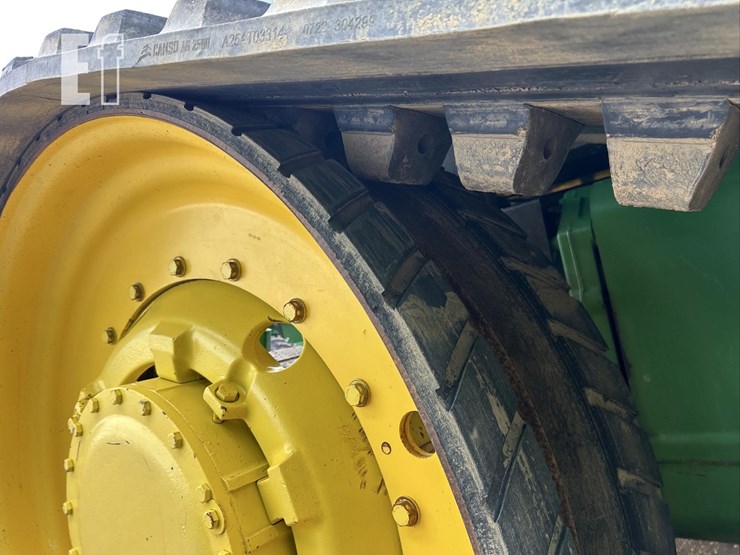 2004-john-deere-8220t-image-42
