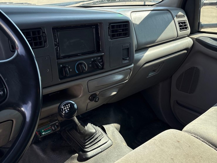 2000-ford-f350-image-33