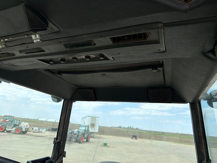 john-deere-4640-image-37