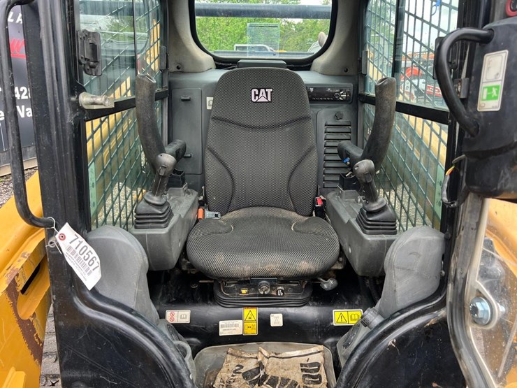2021-caterpillar-259d3-image-17