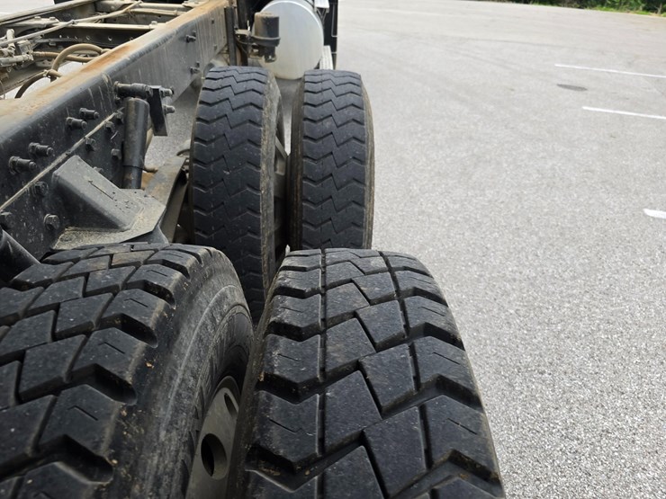 2003-kenworth-t800-image-82