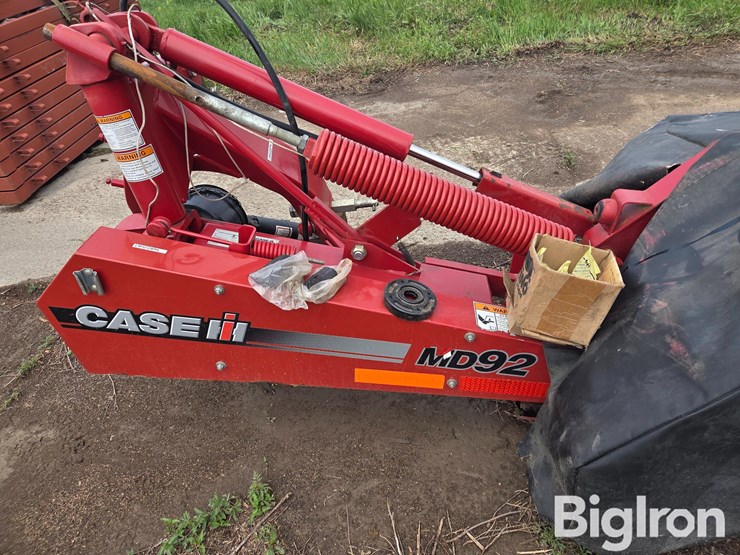 2014-case-ih-md92-image-12